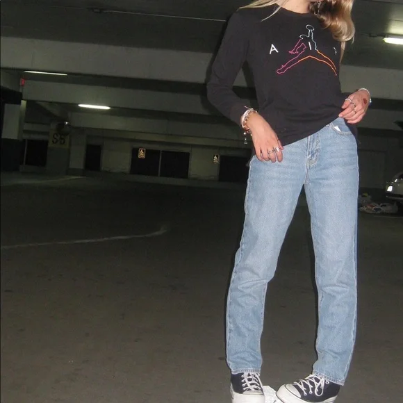 Jordan Embroidered Baby Long Sleeve Tee - Picture 7 of 10